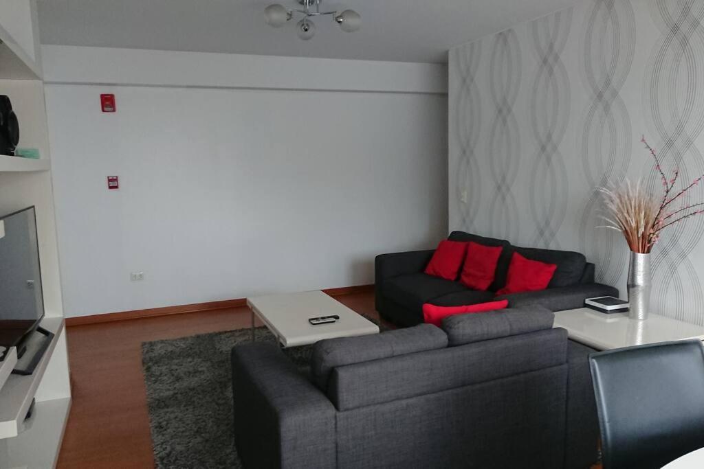 Elegante Flat En Inmejorable Ubicacion San Isidro Appartement Lima